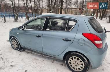 Хэтчбек Hyundai i20 2010 в Харькове