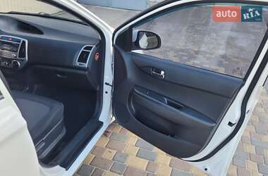 Хэтчбек Hyundai i20 2014 в Смеле