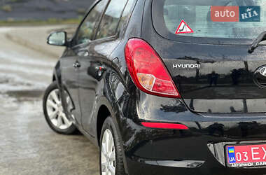 Хэтчбек Hyundai i20 2013 в Львове