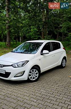 Хэтчбек Hyundai i20 2014 в Ладыжине