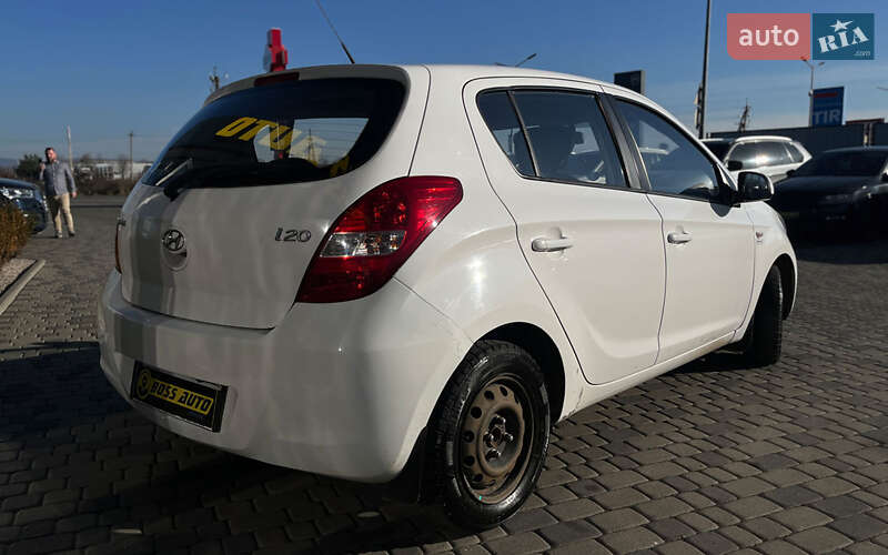 Хэтчбек Hyundai i20 2012 в Мукачево фото 7 Хэтчбек Hyundai i20 2012 в Мукачево