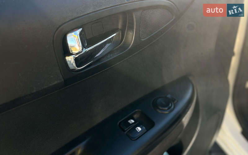 Хэтчбек Hyundai i20 2012 в Мукачево фото 12 Хэтчбек Hyundai i20 2012 в Мукачево