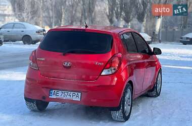 Хэтчбек Hyundai i20 2013 в Днепре