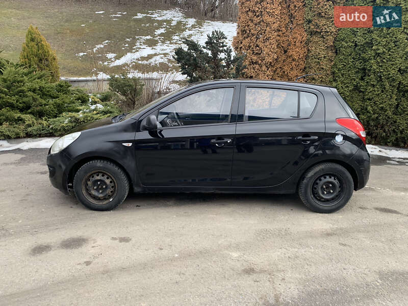 Хэтчбек Hyundai i20 2009 в Полтаве