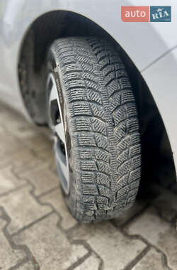 Хэтчбек Hyundai i20 2013 в 