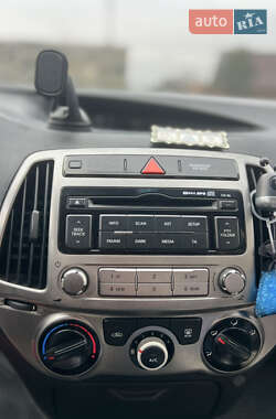 Хэтчбек Hyundai i20 2013 в 