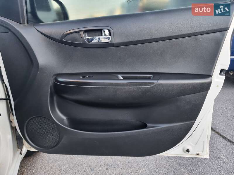 Хетчбек Hyundai i20 2014 в Хмельницькому