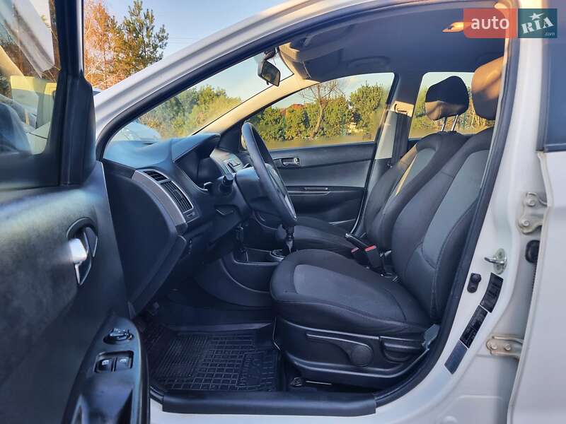 Хетчбек Hyundai i20 2014 в Хмельницькому