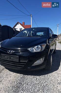 Хэтчбек Hyundai i20 2013 в Ровно