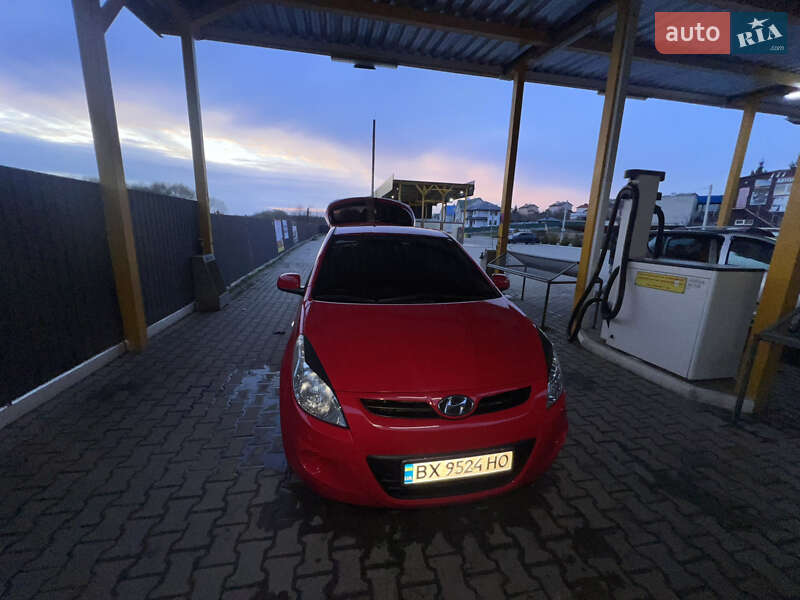 Хетчбек Hyundai i20 2011 в Хмельницькому