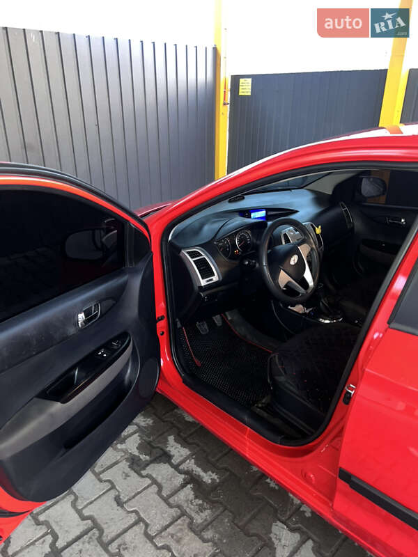 Хетчбек Hyundai i20 2011 в Хмельницькому
