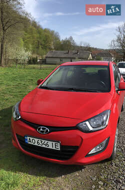 Хэтчбек Hyundai i20 2012 в 