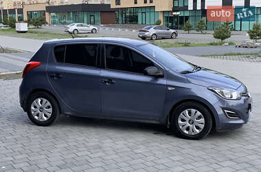 Хетчбек Hyundai i20 2013 в 