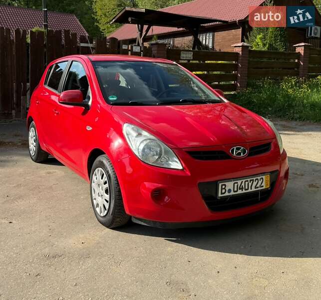 Хетчбек Hyundai i20 2010 в Тлумачі