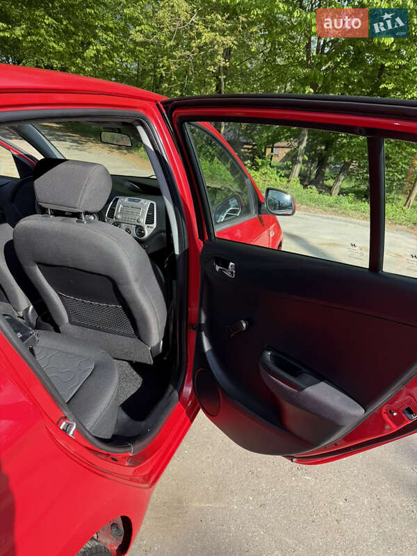 Хетчбек Hyundai i20 2010 в Тлумачі