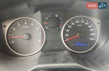 Хэтчбек Hyundai i20 2012 в 