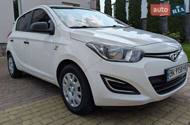 Хэтчбек Hyundai i20 2013 в Ровно