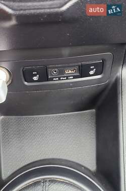 Хэтчбек Hyundai i20 2009 в 