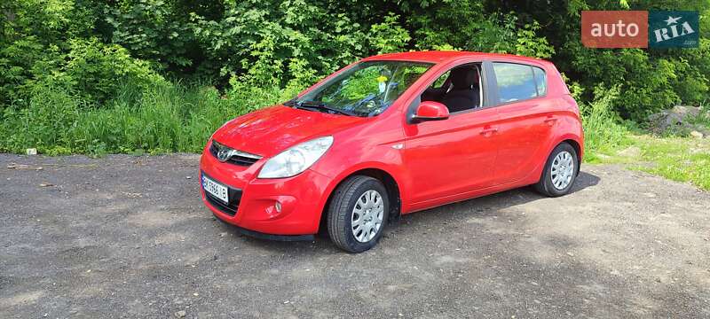 Хэтчбек Hyundai i20 2009 в Ровно