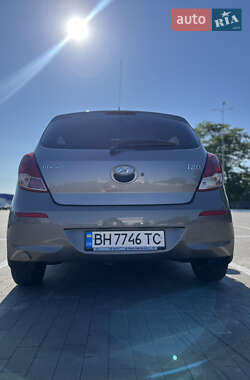 Хетчбек Hyundai i20 2012 в 