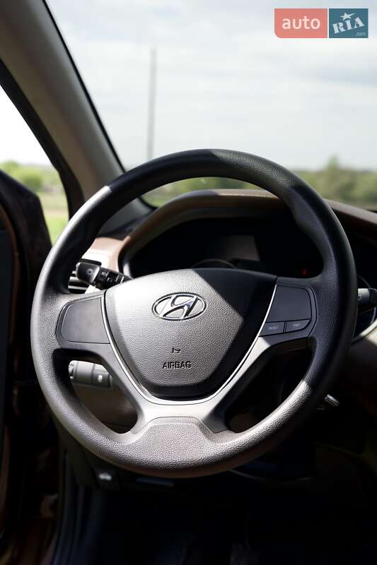 Хэтчбек Hyundai i20 2016 в Киеве