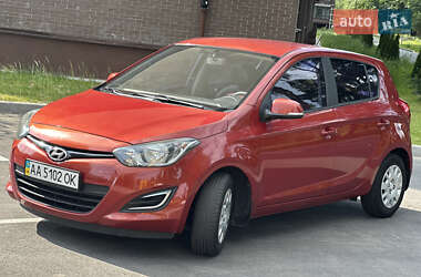 Хэтчбек Hyundai i20 2014 в Чернигове