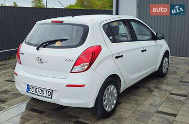 Хэтчбек Hyundai i20 2014 в 