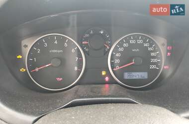 Хэтчбек Hyundai i20 2012 в 