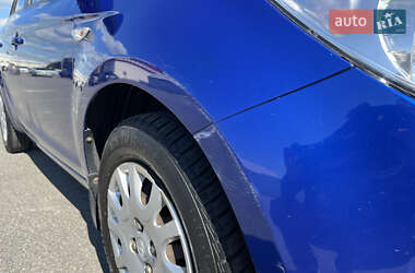 Хетчбек Hyundai i20 2010 в 