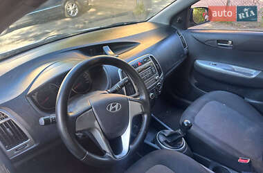 Хетчбек Hyundai i20 2013 в 