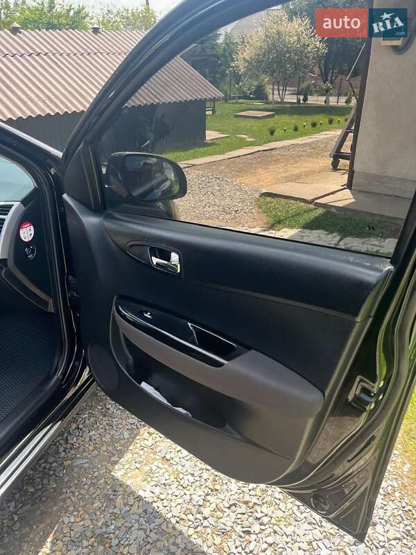 Хэтчбек Hyundai i20 2011 в Ивано-Франковске