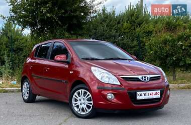 Хэтчбек Hyundai i20 2009 в Хмельницком