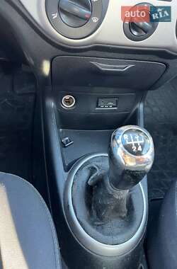Хетчбек Hyundai i20 2008 в 