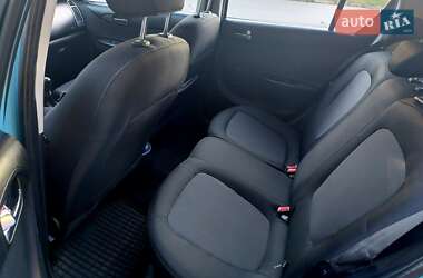 Хэтчбек Hyundai i20 2013 в 
