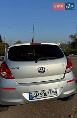 Хэтчбек Hyundai i20 2014 в 