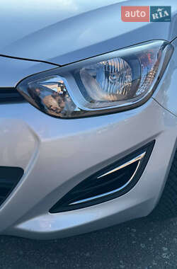 Хэтчбек Hyundai i20 2014 в 
