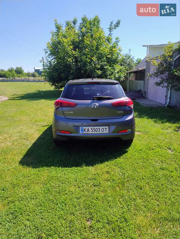 Хэтчбек Hyundai i20 2016 в Прилуках