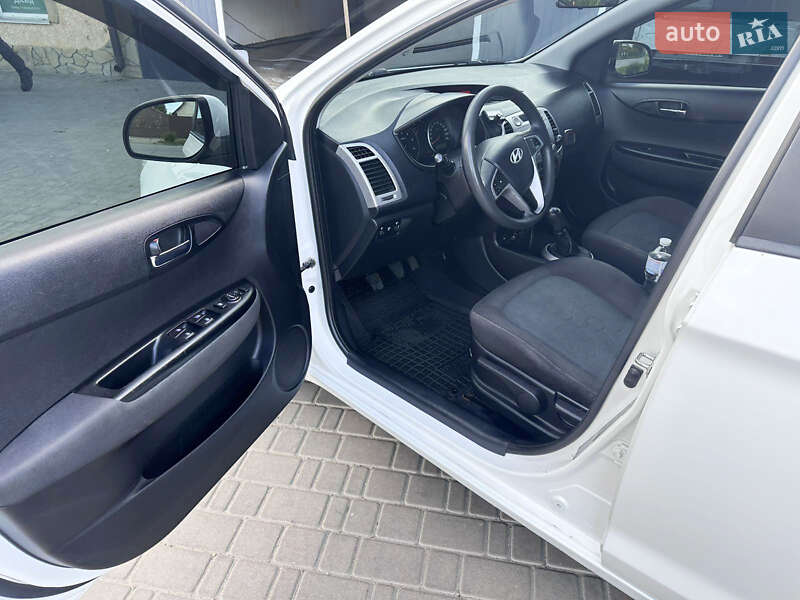 Хэтчбек Hyundai i20 2010 в Килии