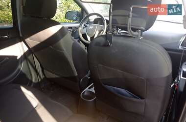 Хэтчбек Hyundai i20 2014 в 
