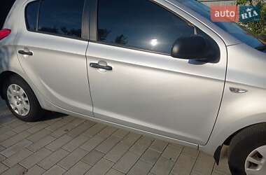 Хэтчбек Hyundai i20 2014 в 
