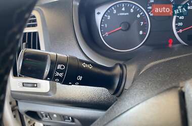 Хэтчбек Hyundai i20 2012 в 