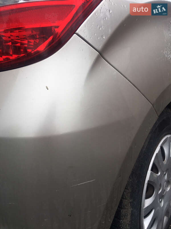 Хетчбек Hyundai i20 2011 в Звягелі