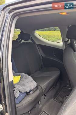 Хэтчбек Hyundai i20 2010 в 