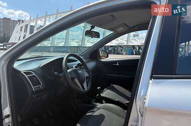 Хэтчбек Hyundai i20 2014 в 