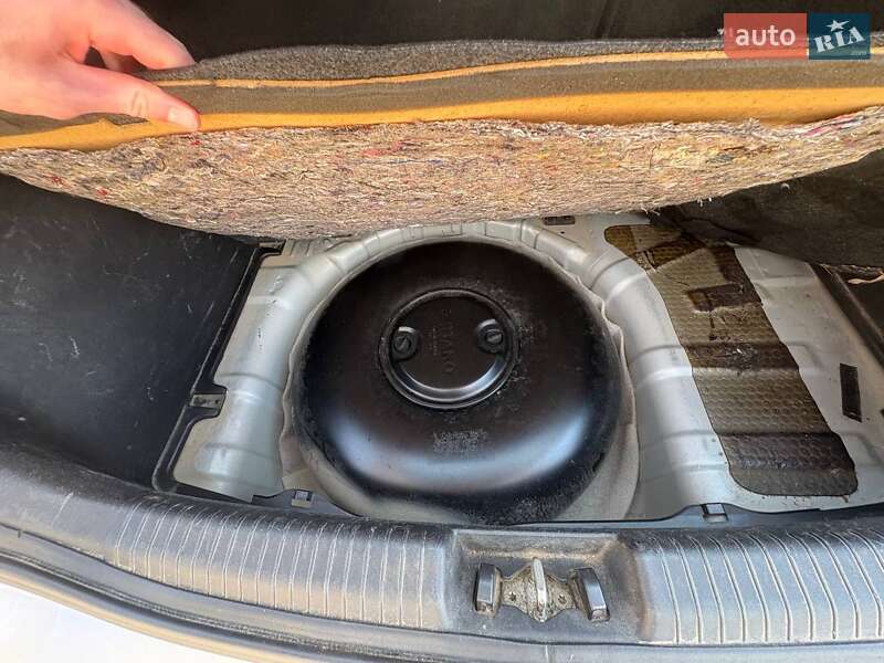 Хэтчбек Hyundai i20 2014 в Киеве фото 11 Хэтчбек Hyundai i20 2014 в Киеве