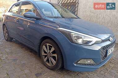 Хэтчбек Hyundai i20 2016 в 