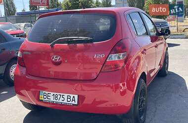 Хэтчбек Hyundai i20 2011 в 
