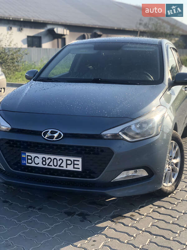 Хэтчбек Hyundai i20 2016 в Дрогобыче