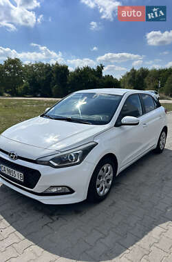 Хэтчбек Hyundai i20 2016 в Черкассах