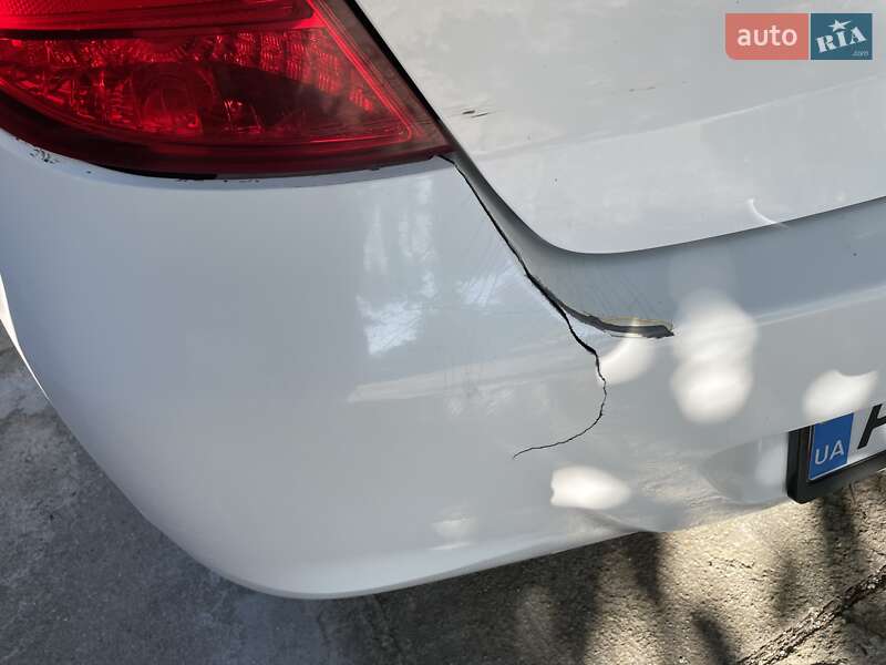 Хэтчбек Hyundai i20 2011 в Виннице